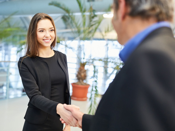 Gepersonaliseerd afscheidscadeau collega hand schudden