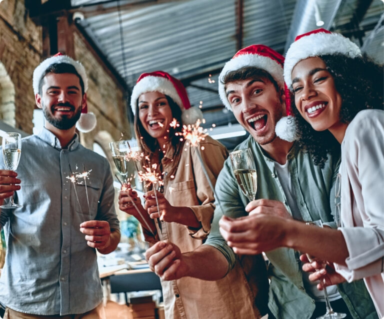 Collega's krijgen een kerstgeschenk Kerstpakket of Keuze Kado van STERKADO
